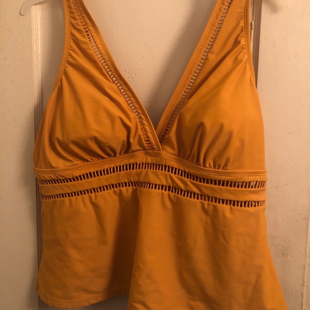 Time and Tru 1X (16W-18W) Yellow Bathing Suit Top